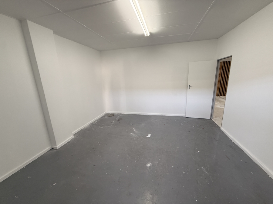 To Let Commercial Property for Rent in Parow Industrial Western Cape